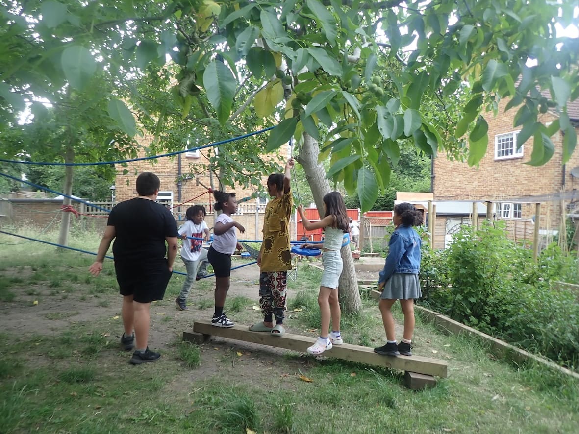 Free Family Gardening (Portobello Housing Estate Community Garden)