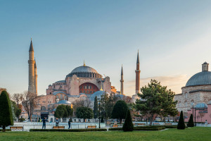 Boarding Passes and Big Feelings: How to Prepare Your Kids for Their First Abroad Trip