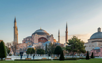Boarding Passes and Big Feelings: How to Prepare Your Kids for Their First Abroad Trip