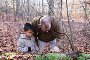 nature scavenger hunt ideas for kids
